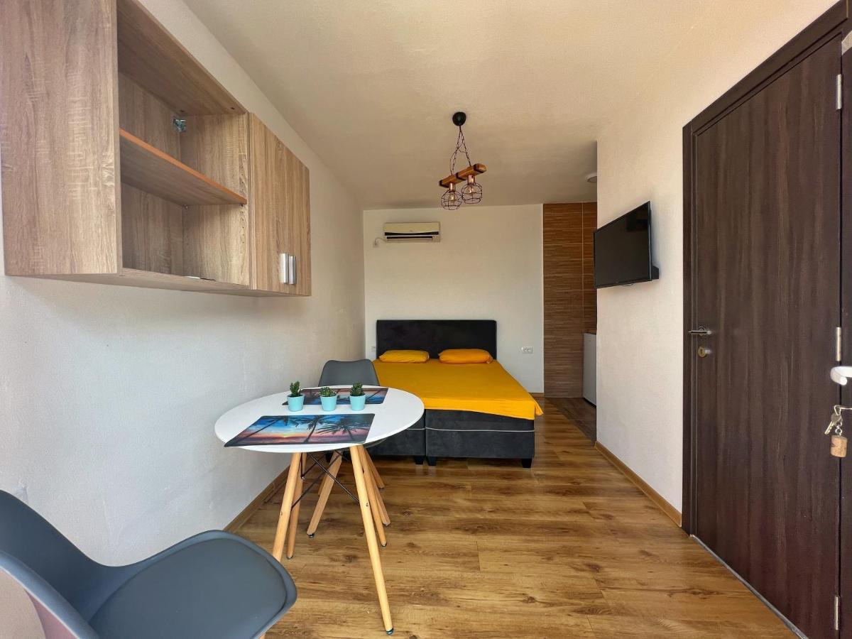 Jg Studio Apartment Vranjina Екстер'єр фото