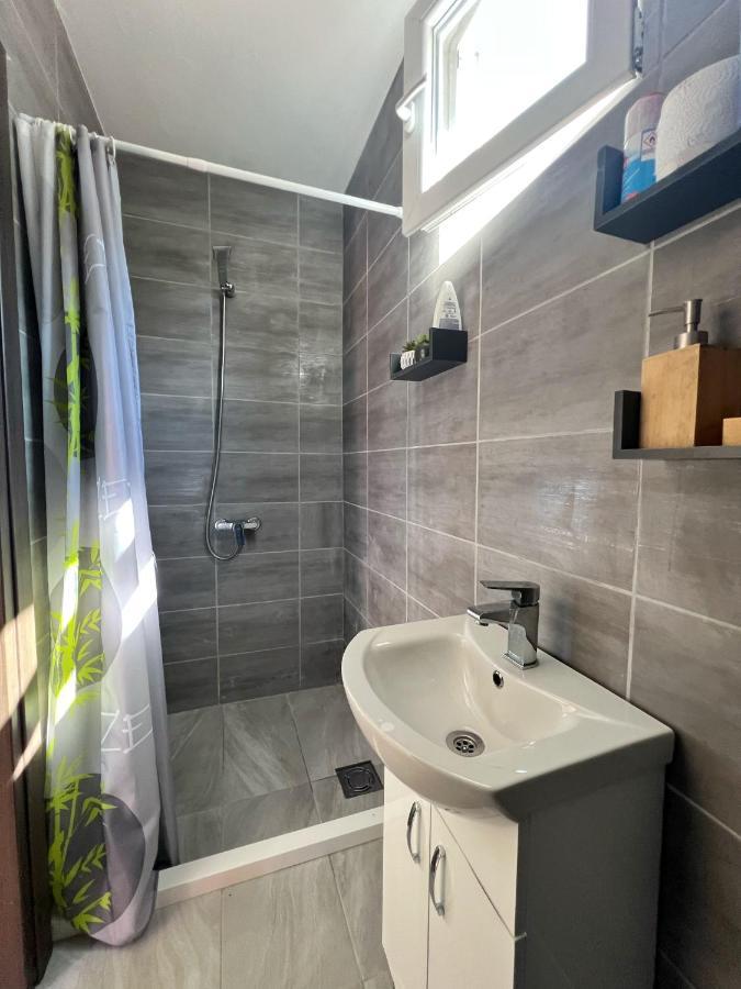 Jg Studio Apartment Vranjina Екстер'єр фото